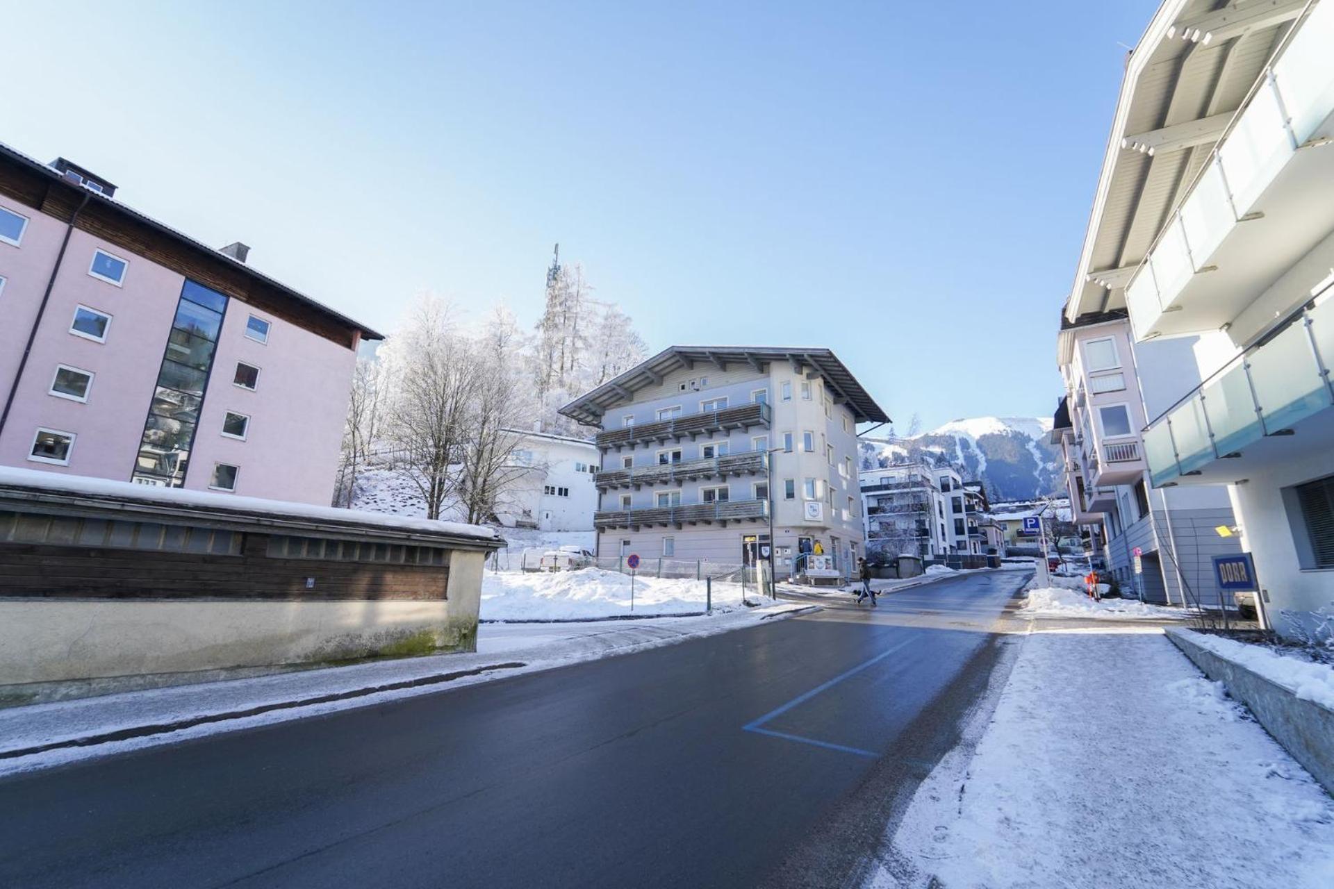 Schlafgut Kuessler - 70M Vom City Express Zell am See Eksteriør bilde